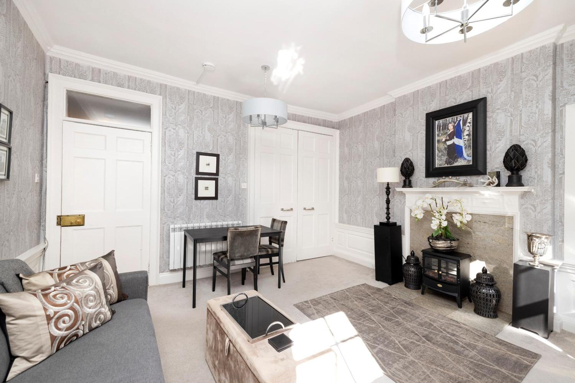 Joivy Exclusive Apartment At The Heart Of New Town Edinburgh Exterior photo